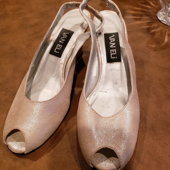 New VAN ELI Low Heel Sling Back Wedge - Picture 1 of 1